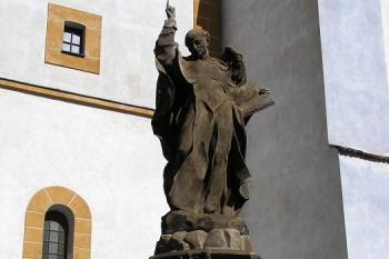 socha sv. Vincence Ferrerského ( © Jan P. Štěpánek 10/2007)