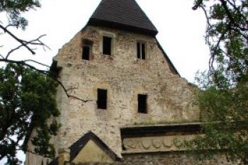 Točník (2003 ©Martin KLIMÁNEK)
