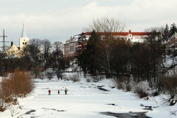 pohled od Bečvy (© Alena Volná, 1/2010)