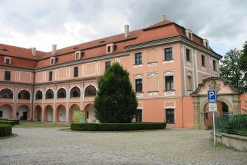 sev.křídlo vnitřního nádvoří (© D Dohňanský, 07/2015)