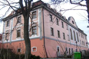 Severní křídlo zámku ( © Jan P. Štěpánek 02/2007)