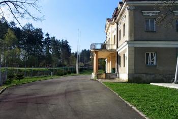boční pohled na zámecký balkón (©  , 04/2014  Dohňanský D.)