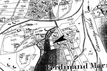 parcela 2108 až 2107 ukazující půdorys šancí na mapě stabilního katastru ze 30. let 20. století ( © Jan P. Štěpánek 07/2005)