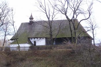 Kostelík od řeky Rožnovské Bečvy ( © Jan P. Štěpánek 02/2007)