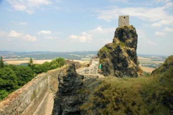 Jedna z věží ( © Aleš Marek 08/2006)