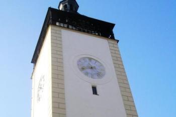 detailní pohled na radniční věž (© Ondřej Štěpánek, 03/2007)