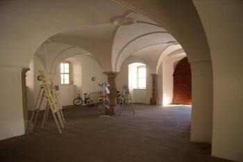 interiér přízemí (© Petr Pospíšil, 10/2012)