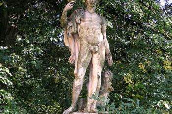 Antický bůh ( © Luděk Pitter 09/2004)
