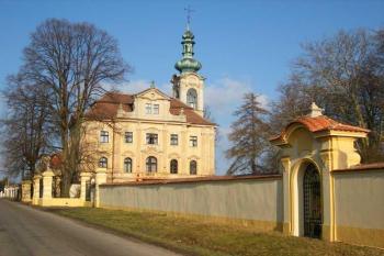 Zámek ve Vidimi (© Dita Kacerovská, 02/2007)
