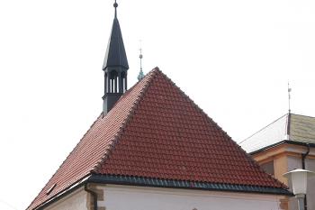 Kaple od severozápadu ( © Ivan Grisa 05/2009)