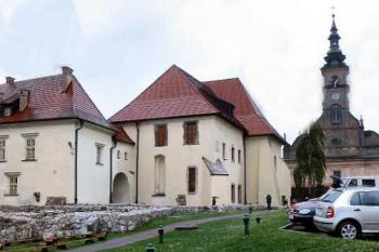 hradní jádro od jihozápadu ( © Pavel Zany Komárek 4/5/2005)