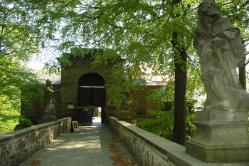 Zřicenina hradu Valdštejn (© Vlastislav Mareček, 04/2011)
