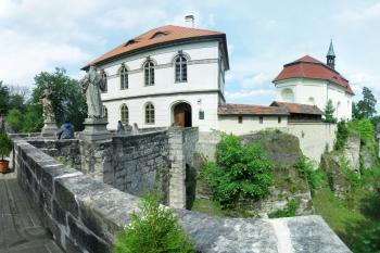 Valdštejn 10.5. 2014 (© Emanuel Toman, 03/2015)