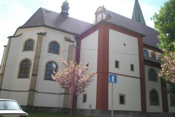 závěr kostela od severu (© de ardoise 05/2005)