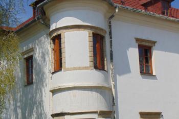 Jv. arkýř (© Dušan Dohňanský  05/2021)