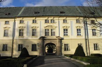 vstupní část jižního traktu (© D Dohňanský, 08/2014)
