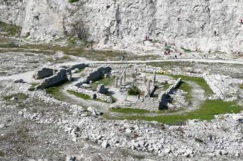 labyrint ve střední části Botanické zahrady ( © Jan P. Štěpánek 05/2008)