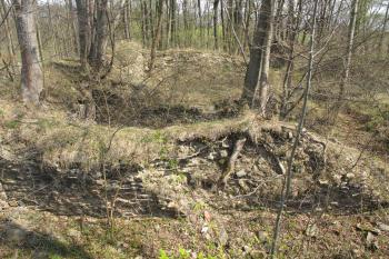 Západní dvojprostorové stavení (© Dušan Dohňanský 04/2020)