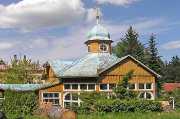 Bývalá kolonáda ( © Luděk Pitter 05/2005)