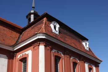 Jižní stěna závěru ( © Ivan Grisa 03/2010)