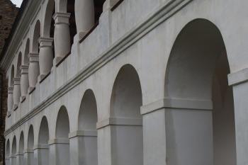 Renesanční palác s arkádami ( © Radovan Smokoň 07/2007)