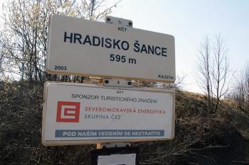 Turistické značení na místě. (© Miroslav BITTER 04/2007)