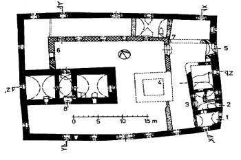 půdorys přízemí ( © M. Rykl (in Castellologica Bohemica 4, , Archeologický ústav AV ČR, Praha 1994))