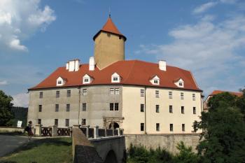 čelo hradního jádra ( © Jan P. Štěpánek 07/2014)