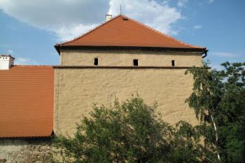 nejstarší část hradu - donjon ( © Jan P. Štěpánek 07/2014)