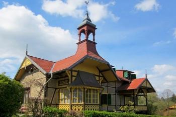  (© Michal Schuster, 04/2014)