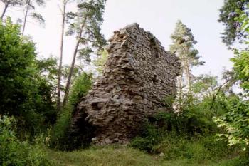 Torzo zdí s klenutou místnůstkou (© 2002 Jiří Čížek)