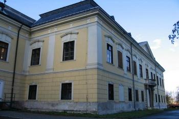 Zahradní průčelí zámku ( © Pavel Vítek 11/2006)