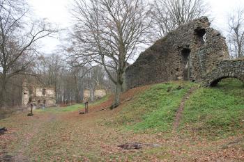 zřícenina hradu Vikštejn (© Vlastislav Mareček, 11/2016)