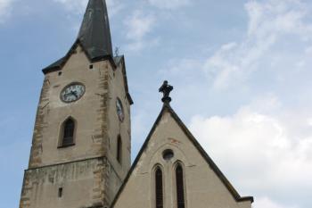 Západní průčelí ( © Ivan Grisa 06/2010)