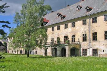 Západní křídlo ( © Luděk Pitter 06/2005)