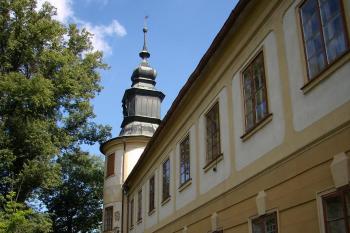 nároží s věžicí (© Petr Pospíšil, 09/2011)