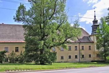 Severní křídlo ( © Luděk Pitter 06/2005)