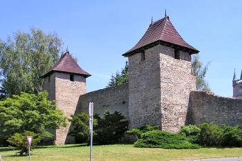 Západní hradby ( © Luděk Pitter 06/2004)