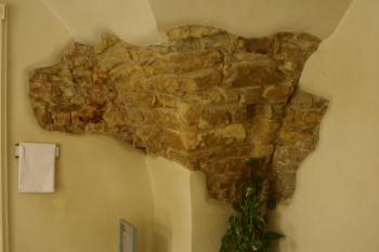 starší zdivo ( © Milan Caha 09/2012)