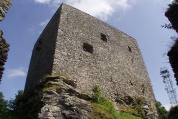 Palác z jihozápadní bašty (© Lukáš Pechánek, 08/2012)
