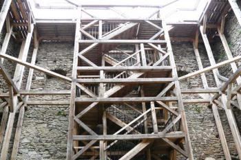 Vítkův Hrádek - vyhlídka uvnitř věže (© Pavel Kozel, 06/2008)