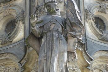 socy na sloupu Nejsvětější Trojice (© František Kinař, 08/2014)