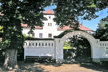 Brána ( © Luděk Pitter 06/2005)