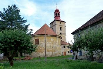 kostel Všech svatých (© František Kinař, 08/2013)