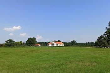 celkový pohled na Lánský zámeček (© Jan P. Štěpánek  09/2021)