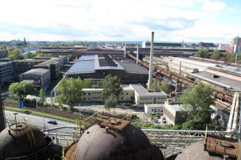 navazující provozy komplexu Vítkovických železáren (ocelárny, kovárny, válcovny,...) (© Jan P. Štěpánek  08/2012)
