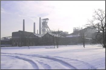 ranní opar nad Dolem Hlubina ( © Jan P. Štěpánek 01/2006)