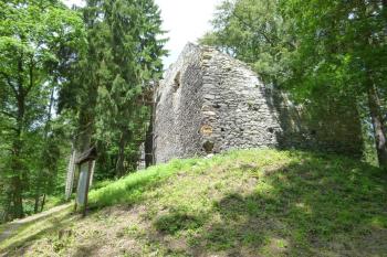 Volfštejn-zřícenina hradu (© Vlastislav Mareček, 06/2016)