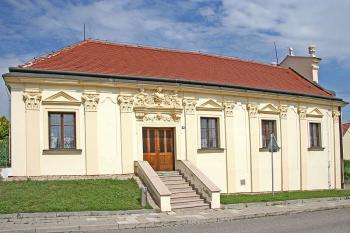 Jižní křídlo ( © Luděk Pitter 07/2005)
