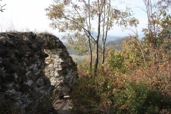 Jižní část nádvoří ( © Ivan Grisa 10/2009)